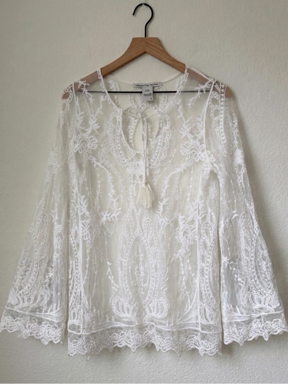 American Rag Cie Lace Crochet Blouse
Large White Bohemian